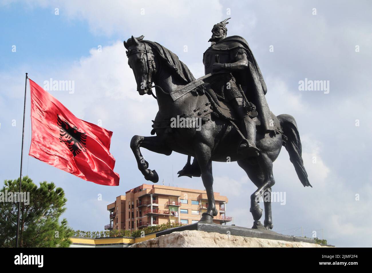 Skanderbeg Denkmal auf dem Skanderbeg Platz in Tirana, Albanien, Europa Stockfoto