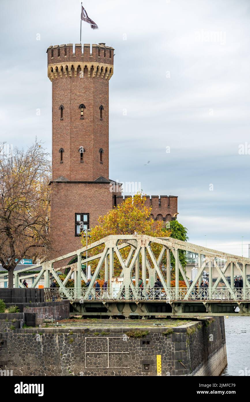 Malakoff tower -Fotos und -Bildmaterial in hoher Auflösung – Alamy