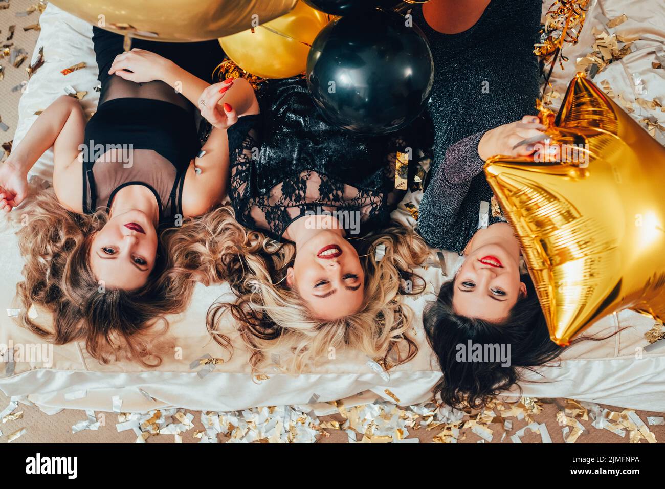Frauen Glamour Luxus Lifestyle Feier Konfetti Stockfoto