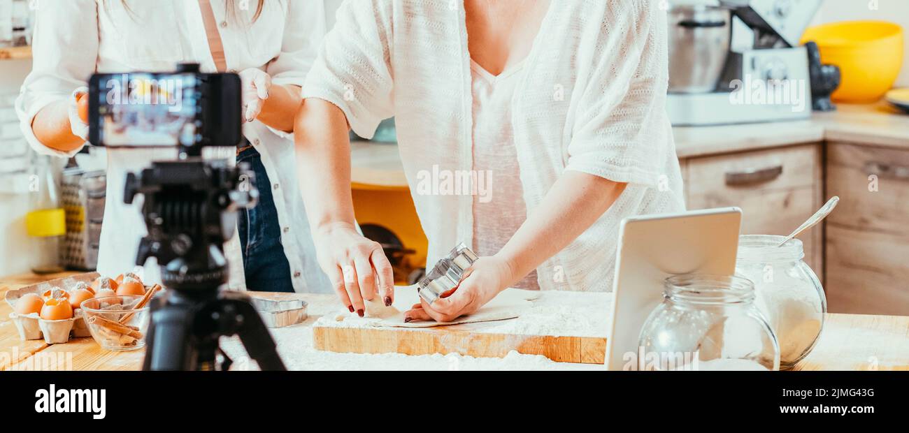 Familien rezept -Fotos und -Bildmaterial in hoher Auflösung – Alamy