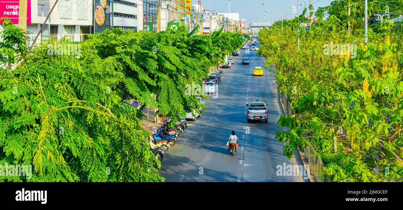 City Life Straßen Autos Menschen in Don Mueang Bangkok Thailand. Stockfoto