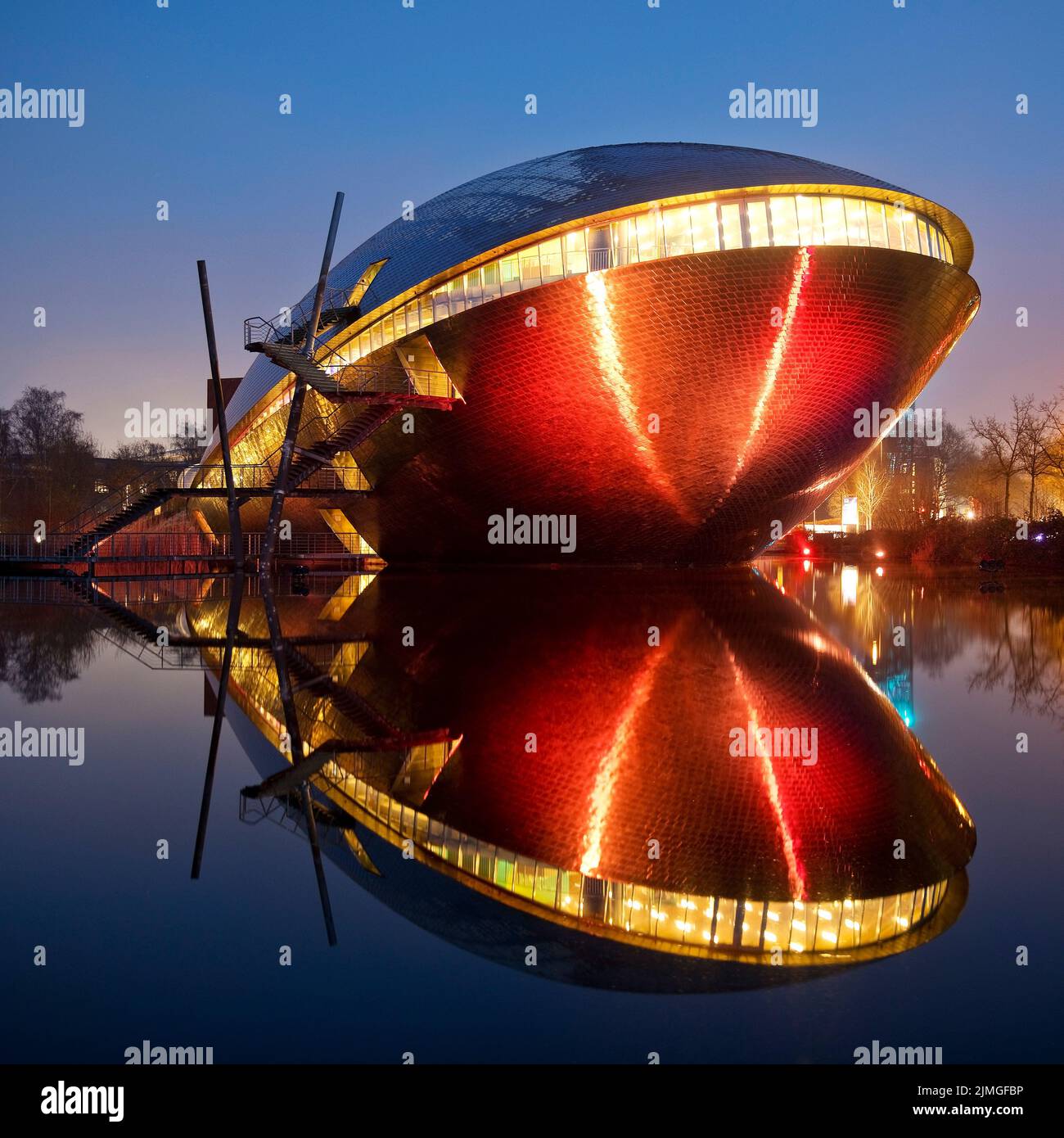 Science Center Universum am Abend, Technologiezentrum, Bremen, Deutschland, Europa Stockfoto