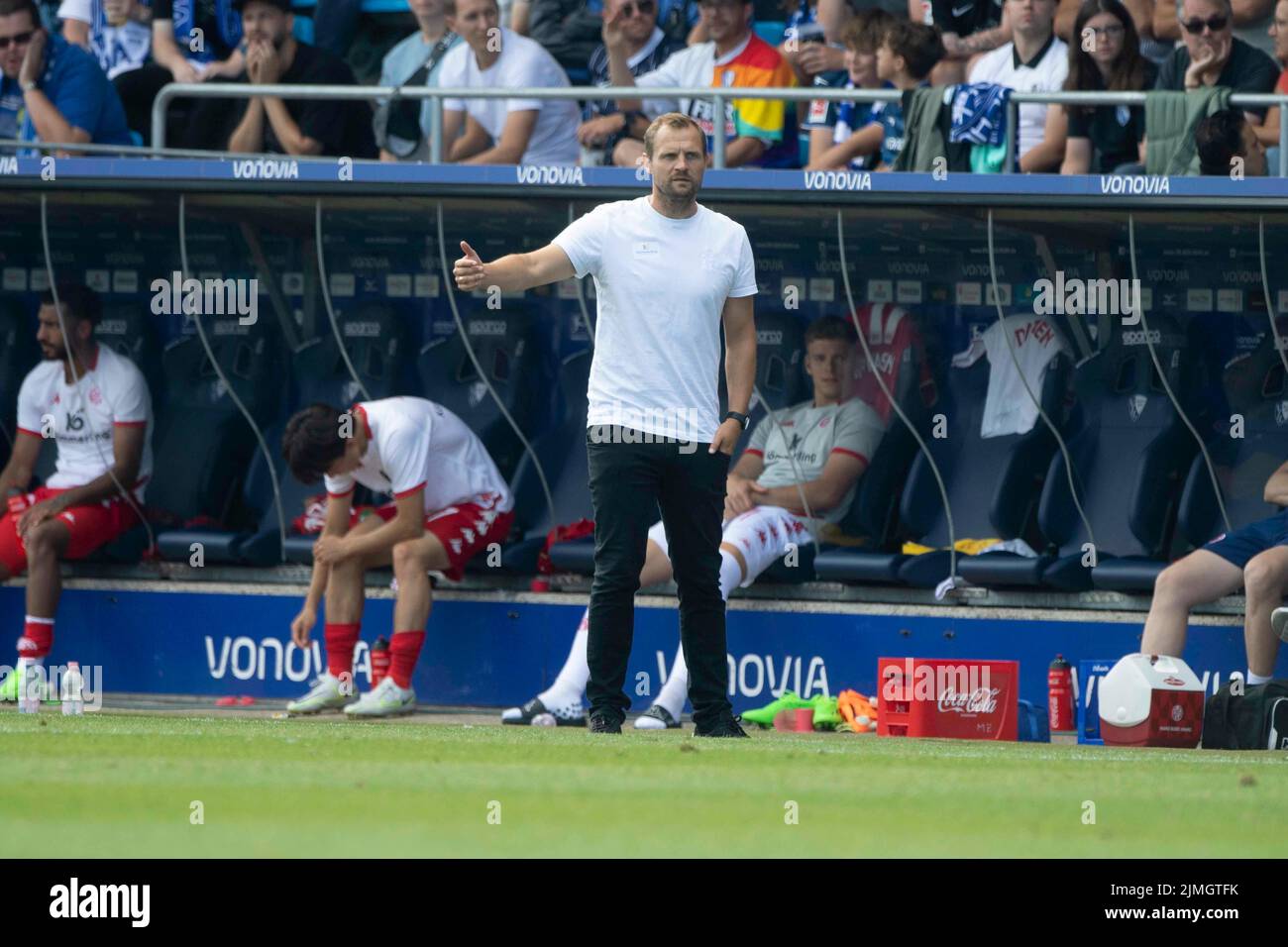 Trainer Bo SVENSSON (MZ), Geste, Geste, Gesten, Fußball 1. Bundesliga, Spieltag 1., VfL Bochum (BO) - FSV FSV FSV Mainz 05 (MZ) 1: 2, am 6.. August 2022 in Bochum/Deutschland. #Die DFL-Vorschriften verbieten die Verwendung von Fotos als Bildsequenzen und/oder quasi-Video # © Stockfoto