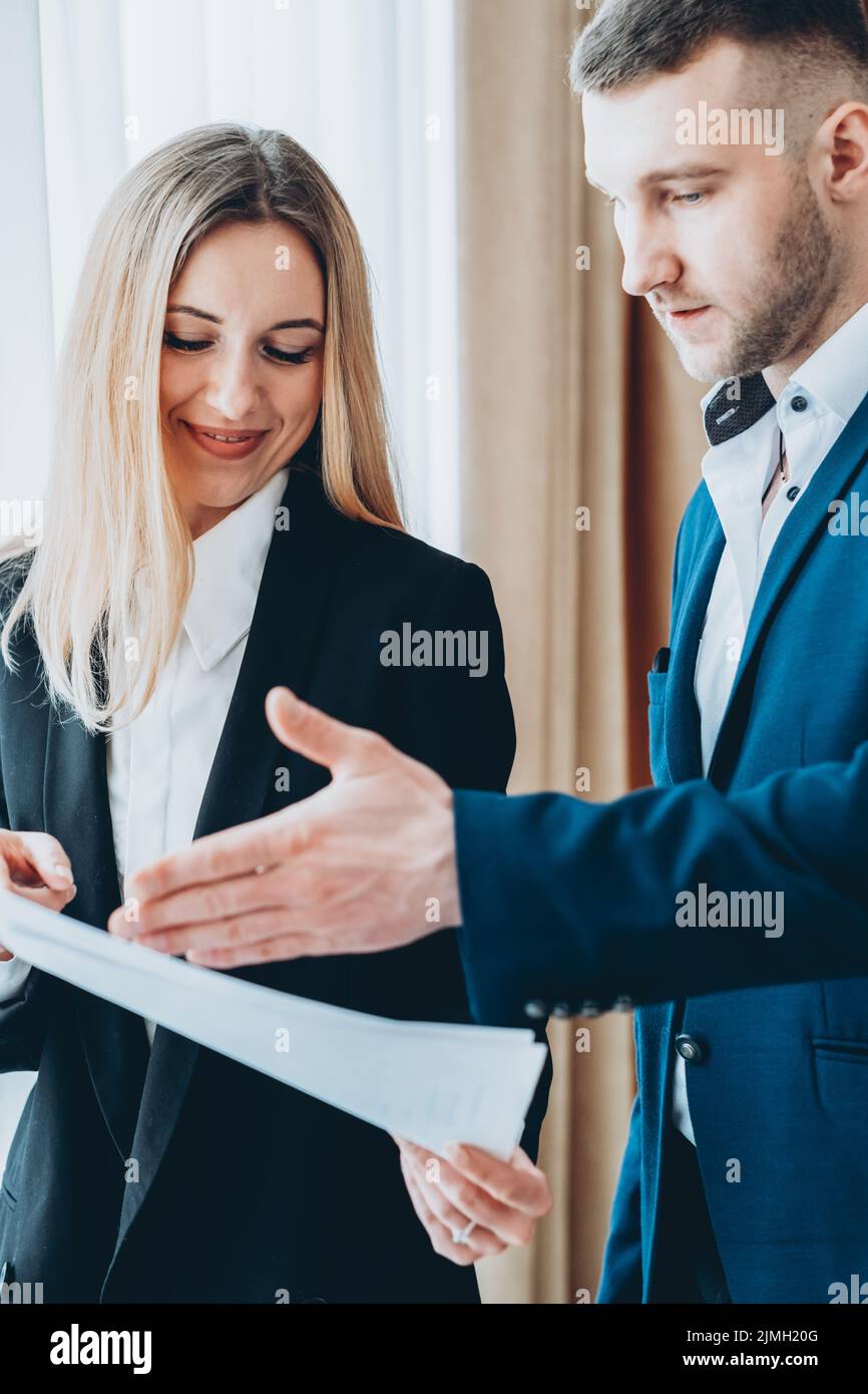 Bericht zur professionellen Kommunikation, Chief Executive Stockfoto