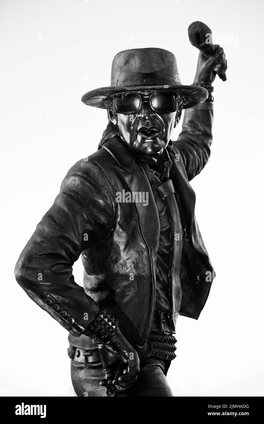 Bronzeskulptur von Udo Lindenberg in seiner Heimatstadt Gronau, Münsterland, Deutschland, Europa Stockfoto