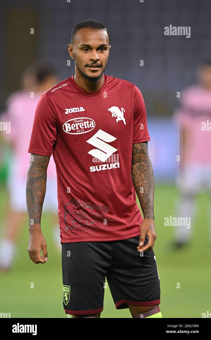 Turin, Italien. 06. August 2022. Valentino Lazaro (FC Turin 19) während der Coppa Italia Frecciarossa 1.-Runde zwischen dem FC Turin und dem FC Palermo im Olimpic Stadium Grande Torino in Turin, Italia (Foto: Cristiano Mazzi/Sports Press Foto/C - EINE STUNDE DEADLINE - NUR FTP AKTIVIEREN, WENN BILDER WENIGER ALS EINE STUNDE ALT sind - Alamy) Kredit: SPP Sport Drücken Sie Foto. /Alamy Live News Stockfoto