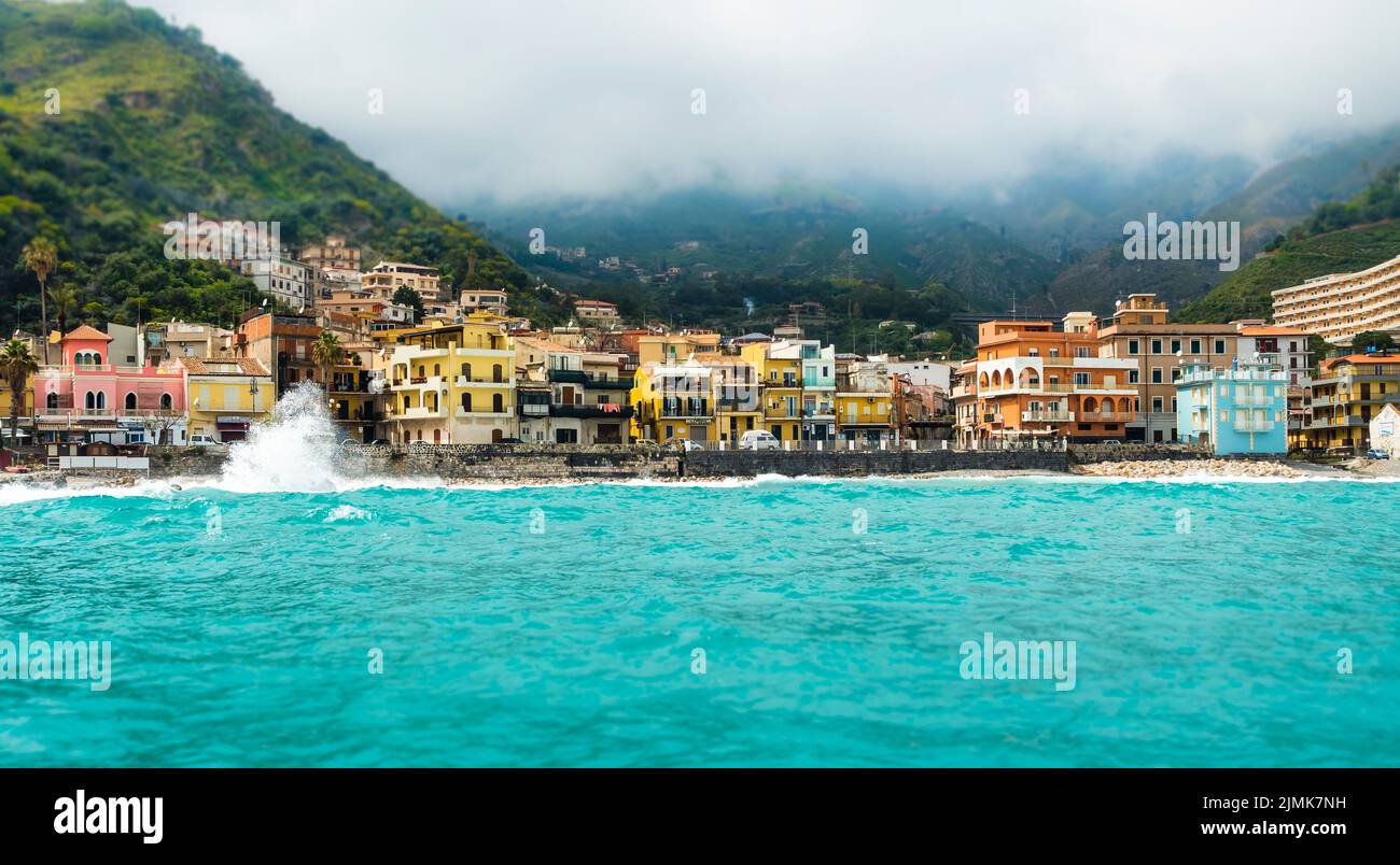 Bucht von Giardini Naxos Stockfoto