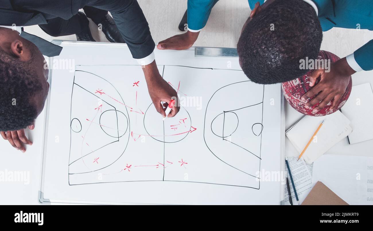 Angriffstaktik des Basketballmanagements Stockfoto