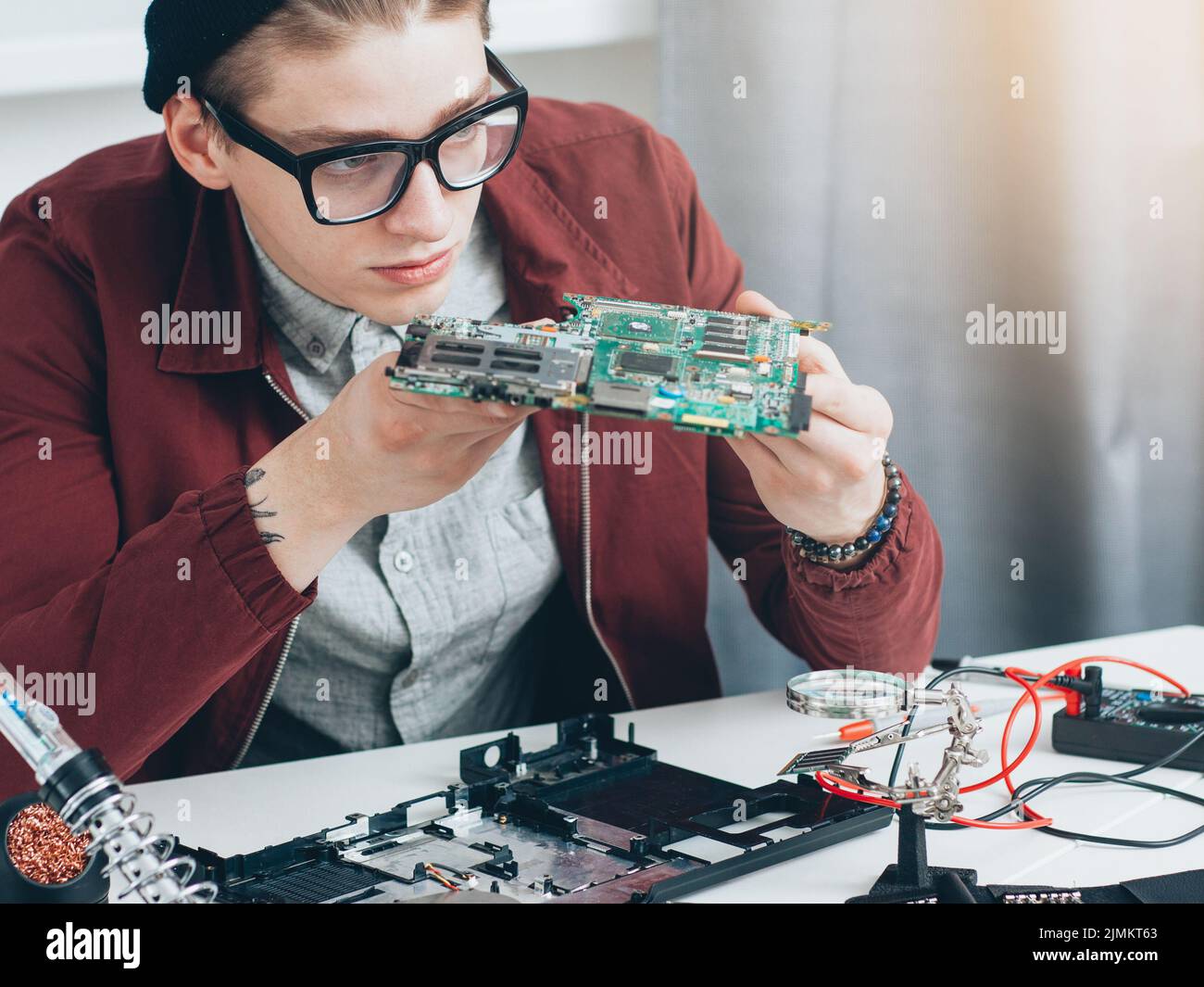 Diagnose von Computerkomponenten des technischen Supports Stockfoto