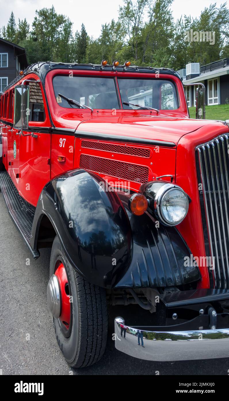 Roter Bus in Glacier Nationalpark Montana Stockfoto