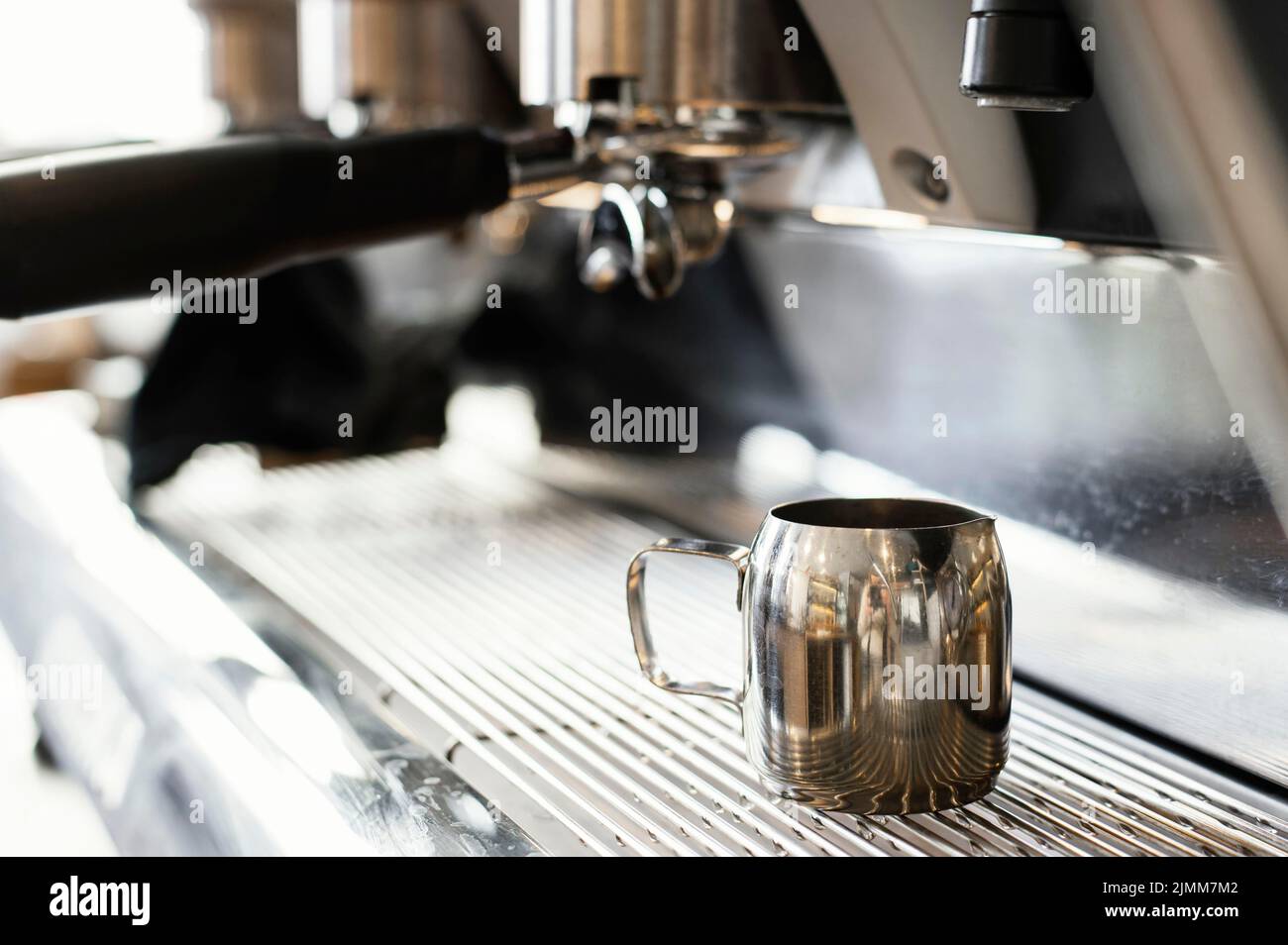 Tasse für die Kaffeemaschine in Nahaufnahme Stockfoto