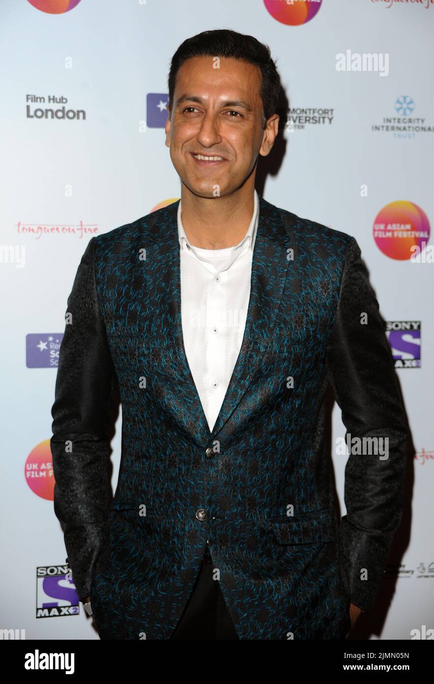 Adnan Jaffar bei der Abschlussgala des UK Asian Film Festival und der Filmpremiere von Pinky Memsaab, veranstaltet im BAFTA Piccadilly London. Stockfoto