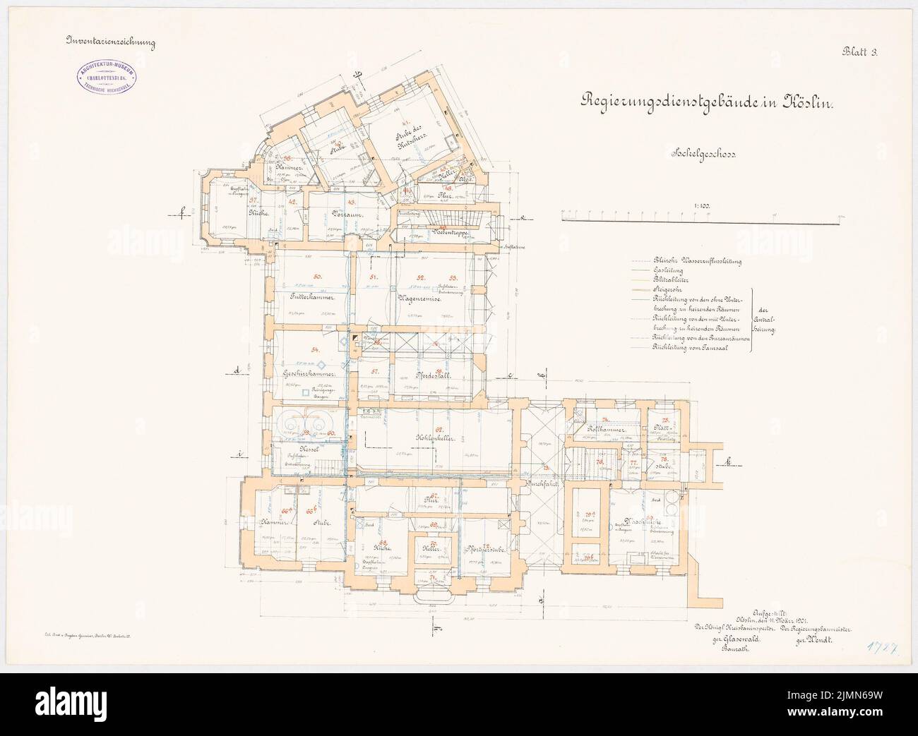 Unbekannter Architekt, Regierungsgebäude in Köslin (ca. 1901): Grundriß Grundriß 1: 100. Lithographie, 50,8 x 69,2 cm (einschließlich Scankanten) Stockfoto