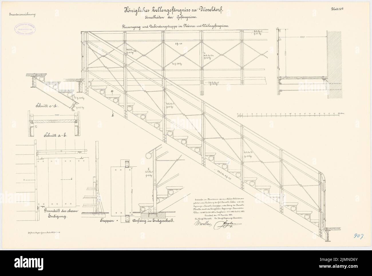 Hasenjäger Emil (geb. 1838), Zellengefängnis in Düsseldorf. Anlieferungs- und Verbindungstreppe (01.12.1893): Ansicht, Querschnitte, Längsschnitt, (Teil-)Grundriß 1:10. Lithographie, 53,1 x 78,7 cm (einschließlich Scankanten) Stockfoto