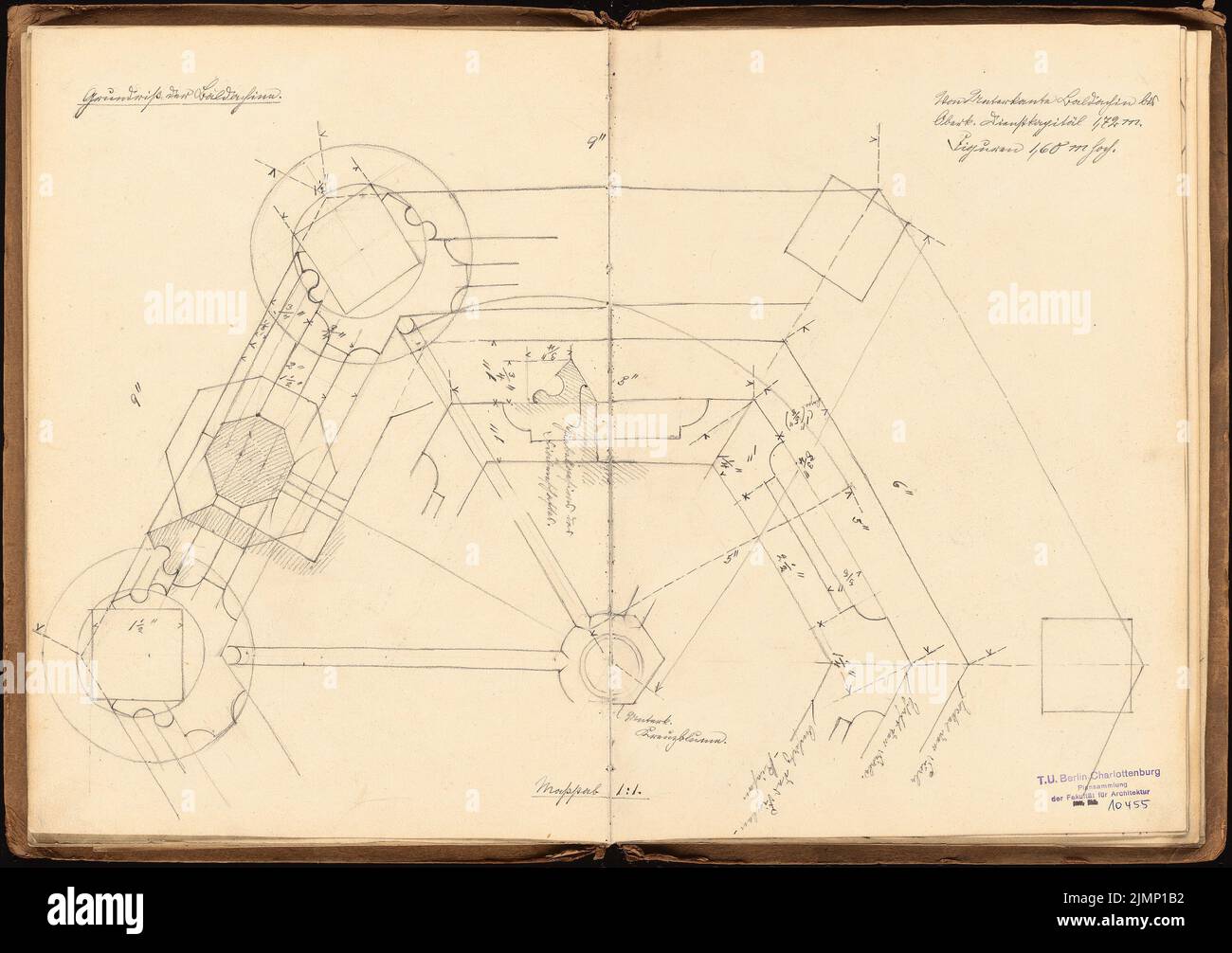 Lehmmübner Paul (1855-1916), Rathaus in Wesel. Fassade (ohne Datum): Grundriß der Baldachine 1: 1. Bleistift auf Karton, 37,1 x 52,6 cm (inklusive Scan-Kanten) Lehmstübner Paul (1855-1916): Rathaus, Wesel. Fassade Stockfoto