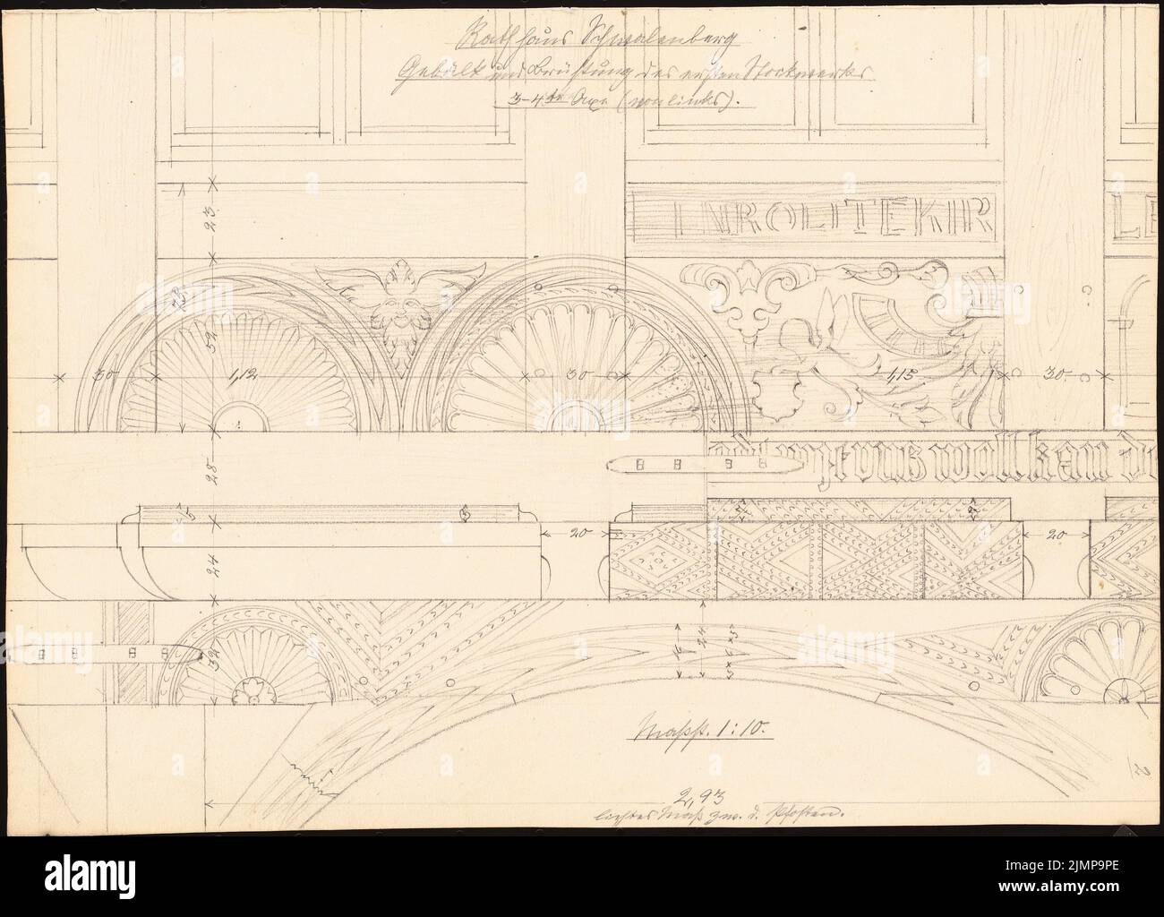 Lehmmübner Paul (1855-1916), Rathaus in Schwalenberg (1896): Verguss und Brüstungen im 1.. Stock, 3.-4. Axt von links 1:10. Bleistift auf Karton, 25,2 x 35 cm (inklusive Scan-Kanten) Lehmstübner Paul (1855-1916): Rathaus, Schwalenberg Stockfoto