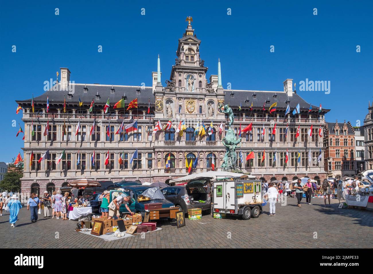 Flohmarkt am Grote Markt Stockfoto