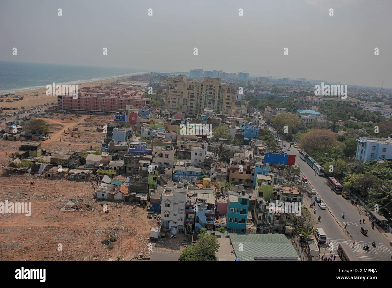 Luftaufnahme des Slums in chennai, Marina Beach Stockfoto