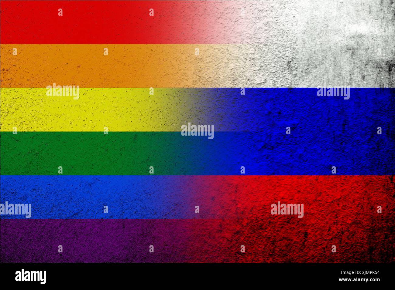Nationalflagge der Russischen Föderation mit Regenbogen-LGBT-Pride-Flagge. Grungen Hintergrund Stockfoto