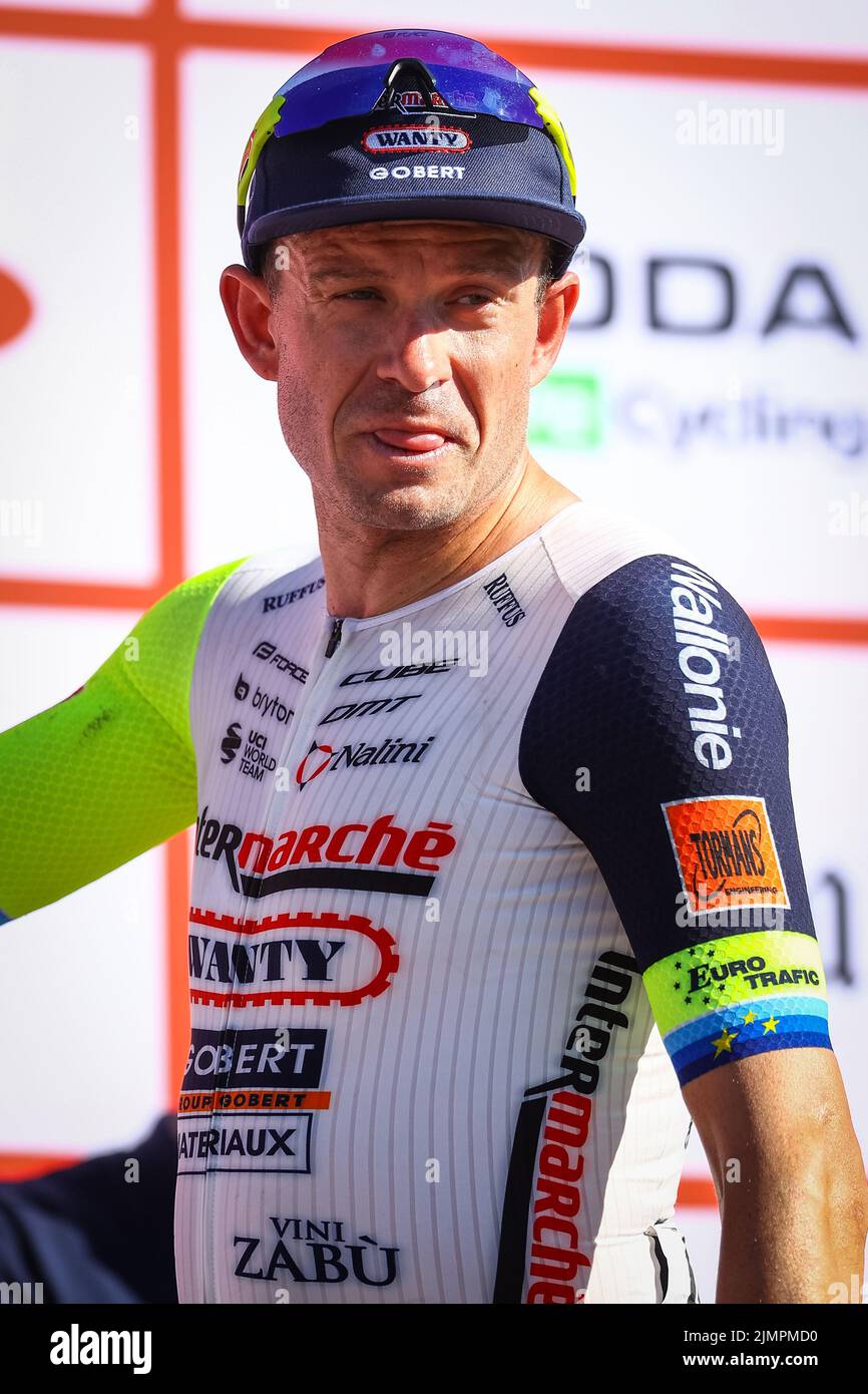 Leuven, Belgien. 07. August 2022. Der Norweger Alexander Kristoff von der Intermarche Wanty-Gobert-Materiaux, abgebildet auf dem Podium nach der ersten Ausgabe des Radrennens „Tour of Leuven“ in Leuven, Sonntag, 07. August 2022 in und um Leuven. Nach der WM in der Stadt wird gemeinsam mit den Organisatoren des GP Memorial Jef Scherens ein neues Rennen veranstaltet. Das neue Rennen wurde Tour of Leuven - Memorial Jef Scherens genannt. BELGA FOTO DAVID PINTENS Kredit: Belga Nachrichtenagentur/Alamy Live News Stockfoto