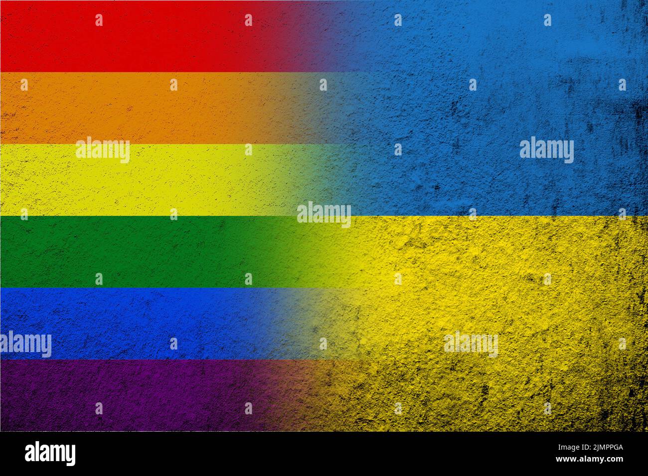 Nationalflagge der Ukraine mit der Flagge des LGBT-Stolzes von Rainbow. Grungen Hintergrund Stockfoto