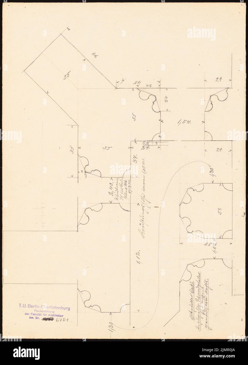 Lehmübner Paul (1855-1916), Rathaus Göttingen (1898): Piller-Grundriß. Bleistift auf der Schachtel, 35,3 x 25,6 cm (inklusive Scan-Kanten) Lehmstübner Paul (1855-1916): Rathaus, Göttingen Stockfoto