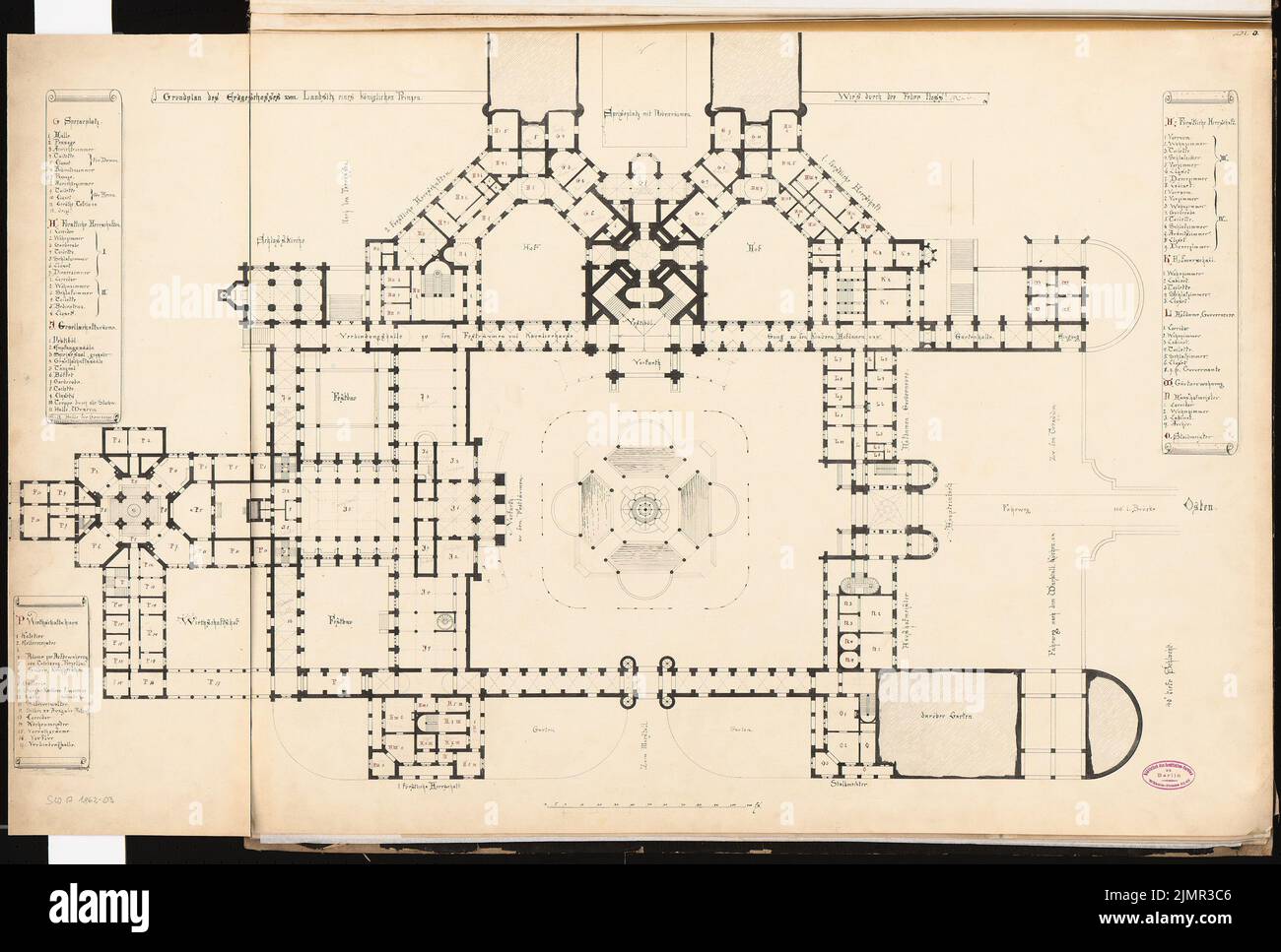 Wiethase Heinrich (1833-1893), Fürstenschloss auf dem Brauhausberg in Potsdam. Schinkel Wettbewerb 1862 (1862): Grundriß Erdgeschoss; Maßstab Bar. Tinte auf Karton, 68 x 100,8 cm (inklusive Scankanten) Wiethase Heinrich (1833-1893): Fürstliches Schloss auf dem Brauhausberg, Potsdam. Schinkelwettbewerb 1862 Stockfoto