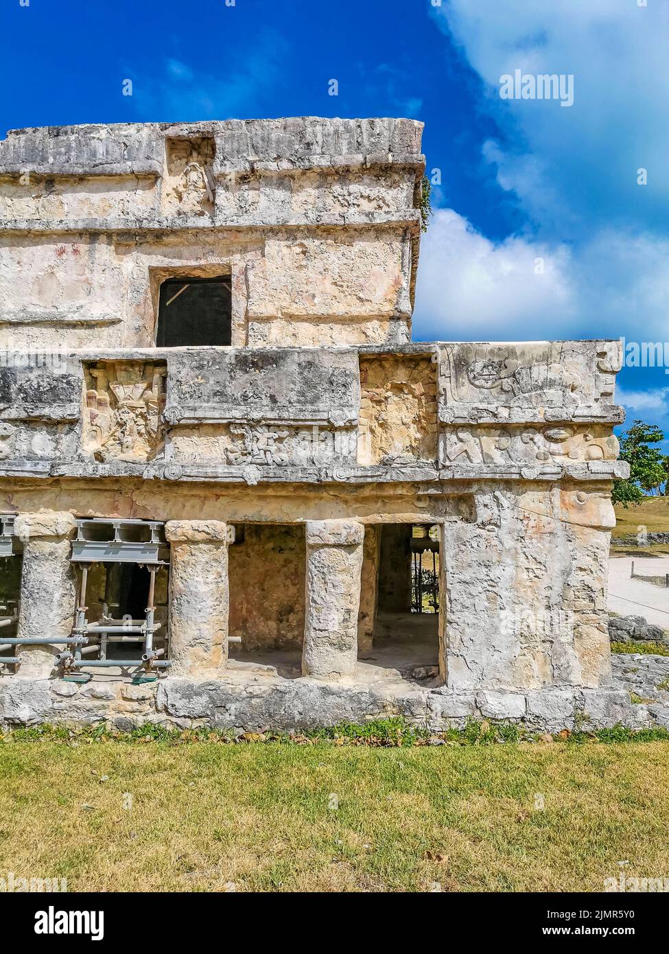 Alte Ruinen von Tulum Tempel der Maya-Stätte Pyramiden Artefakte Seestücke Mexiko. Stockfoto