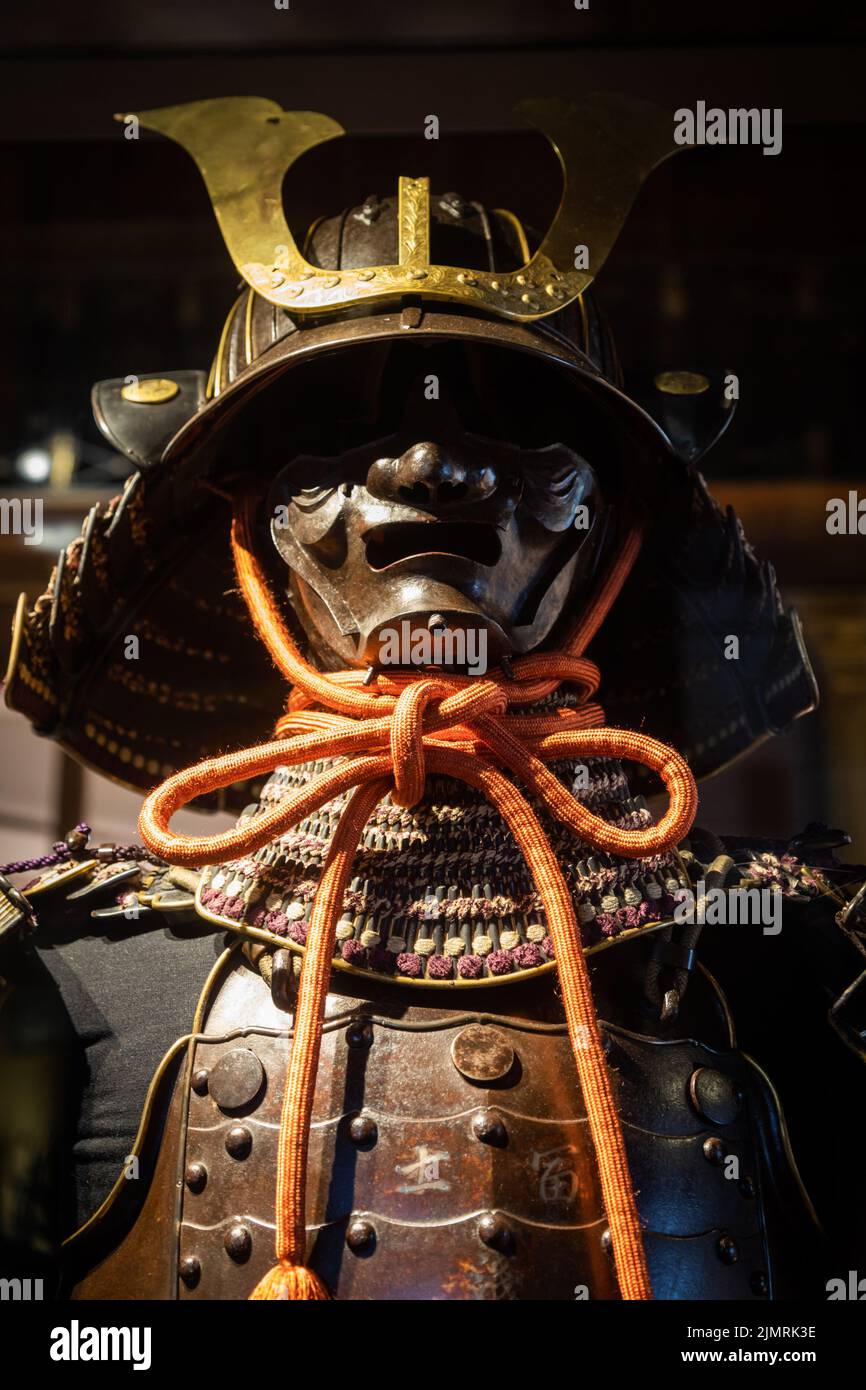 Traditionelle Samurai japanische Rüstung - antiker Schutz für Kämpfer in Japan. Stockfoto