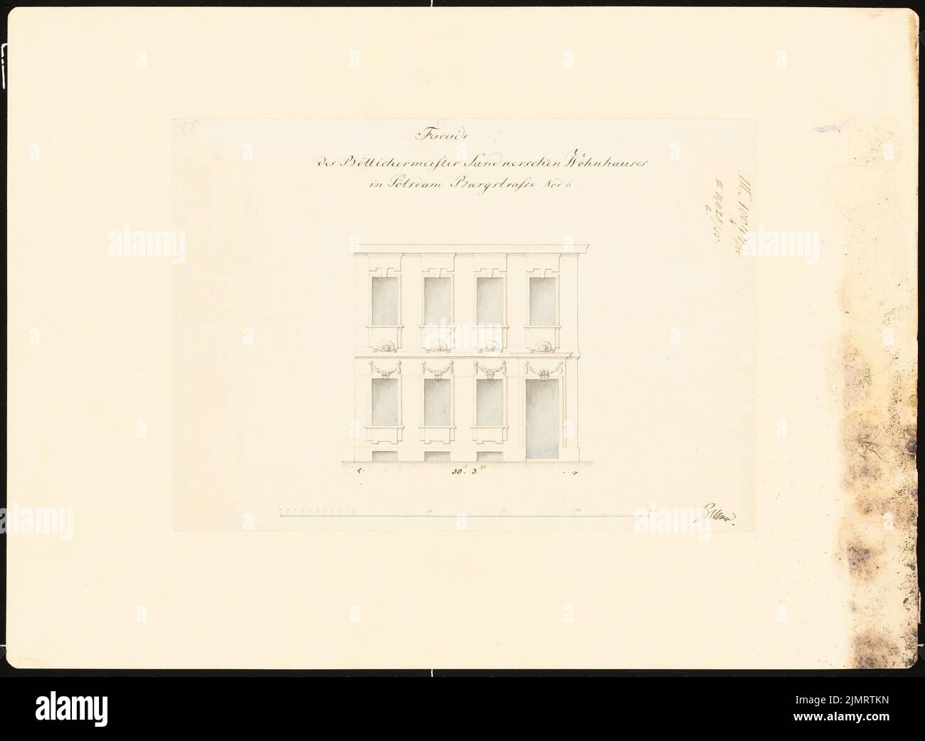 Unger (1743-1799), Potsdamer Bürgerhäuser. Bauaufzeichnungen (sogenannter Ziller-Folder) um 1850. Wohngebäude Burgstraße (Baujahr 1773) (09.05.1856): Riss-Vorderansicht-Fassade, Fassadenschmuck (Massstab, Fuß). Bleistift und Tinte Aquarell auf Papier, 33,7 x 46 cm (inklusive Scankanten) Unger (1743-1799): Potsdamer Bürgerhäuser. Bauaufnahmen (sog. Ziller-Mappe) um 1850. Wohnhaus Burgstraße 6 (Baujahr 1773) Stockfoto