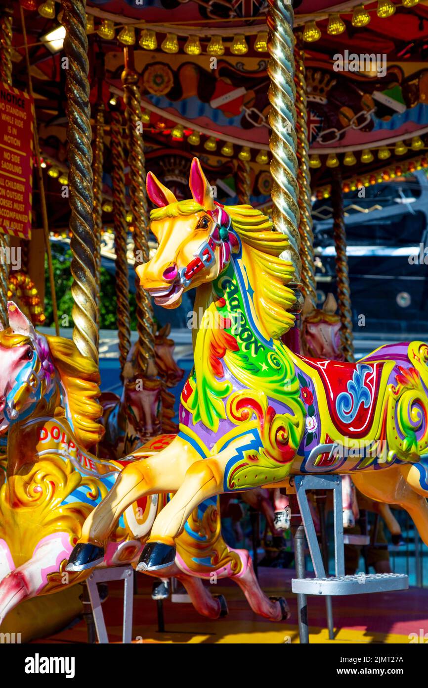 Buntes Pferd auf einem Karussell (Greenwich, London, Großbritannien Stockfoto