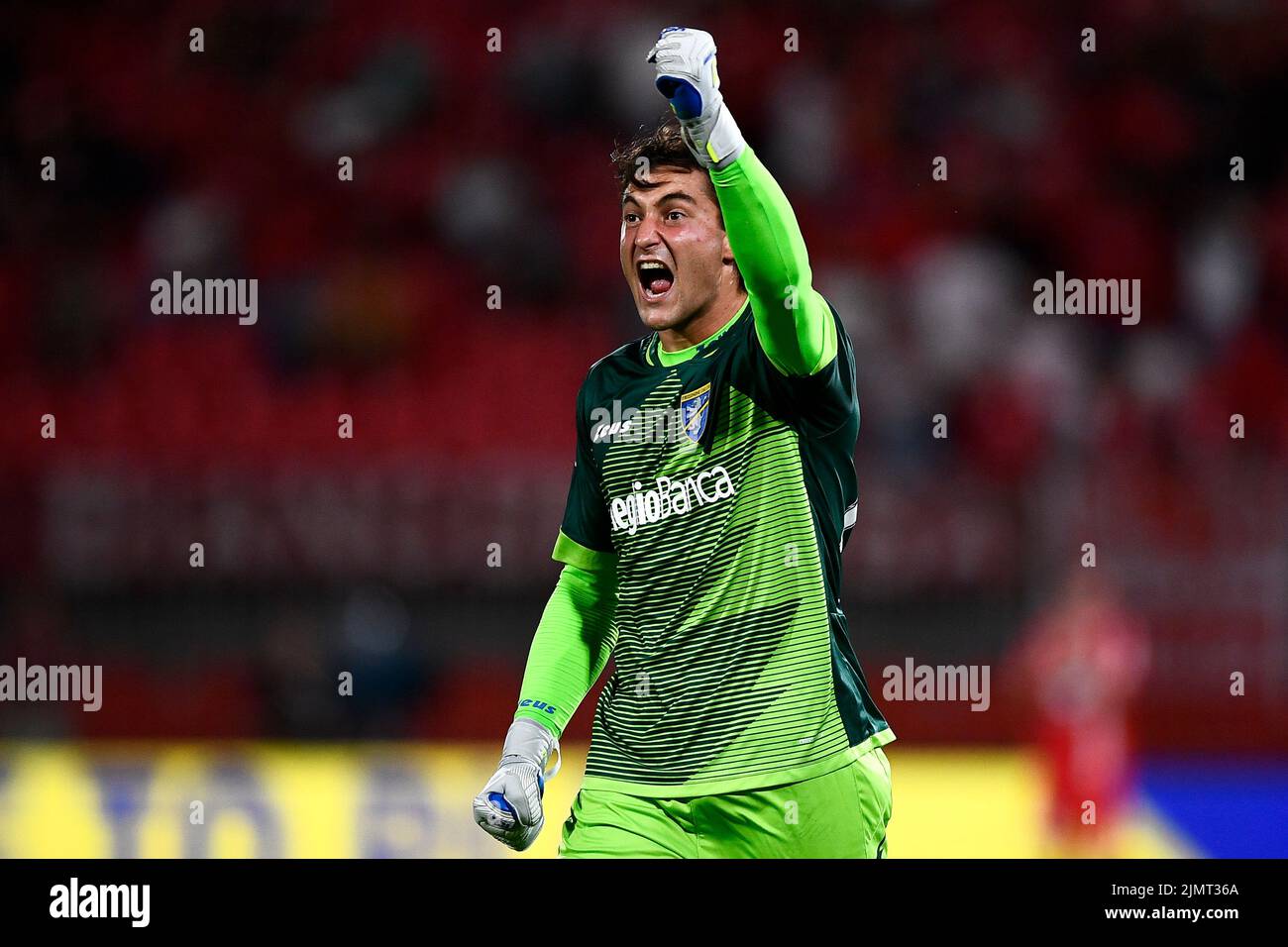 Monza, Italien. 07. August 2022. Stefano Turati von Frosinone Calcio feiert während des Fußballspiels Coppa Italia zwischen AC Monza und Frosinone Calcio. Kredit: Nicolò Campo/Alamy Live Nachrichten Stockfoto