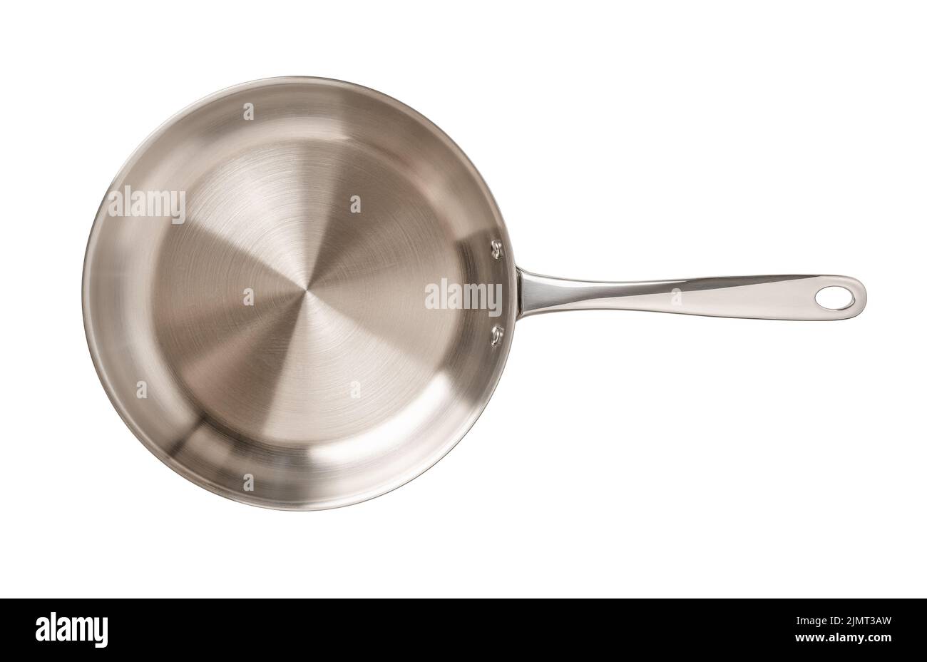 Leere Edelstahlpfanne isoliert auf weißem Hintergrund. Neue Bratpfanne mit 18/10 Chrom-Nickel-Stahl-Ausschnitt. Modernes Inox-Kochgeschirr. Metall-Frypan. Stockfoto