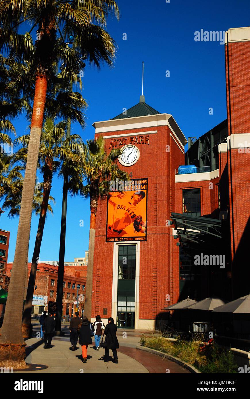 Das Äußere des AT&T Ballpark, Heimat der San Francisco Giants, ist im klassischen Stil vergangener Baseballstadien gebaut Stockfoto