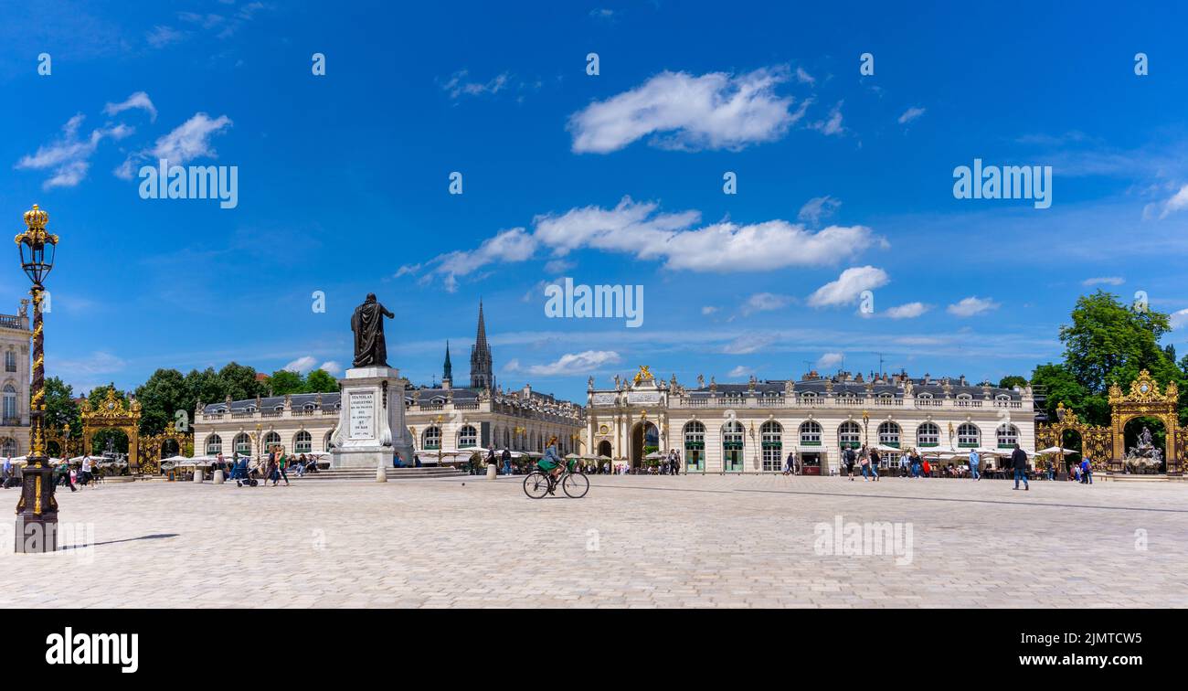 Panoramablick auf den historischen Stanislas-Platz aus dem 18.. Jahrhundert im Stadtzentrum von Nancy Stockfoto