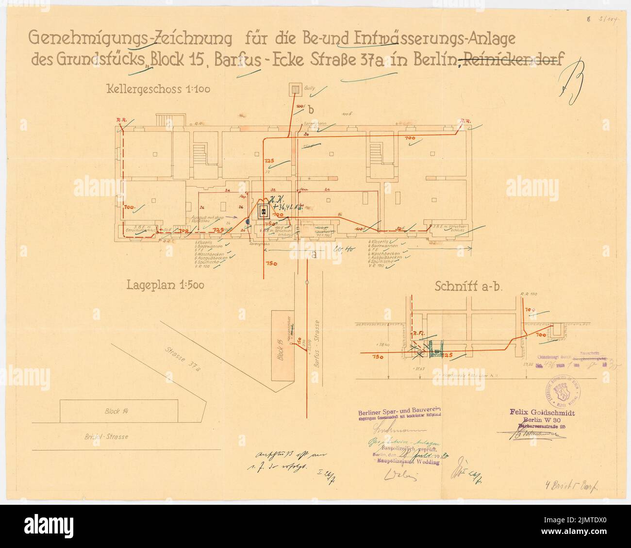 Straff Bruno (1880-1938), Schillerpark-Siedlung in Berlin-Wedding (1924-1924): Barfussstraße 23-25, Block 15: Grundriß KG, Grundriß, Entwässerung. Farbstift, Tuschefarben, über einer Bruchkante auf der Schachtel, 48,8 x 61 cm (inklusive Scankanten) Taut Bruno (1880-1938): Siedlung Schillerpark, Berlin-Wedding Stockfoto