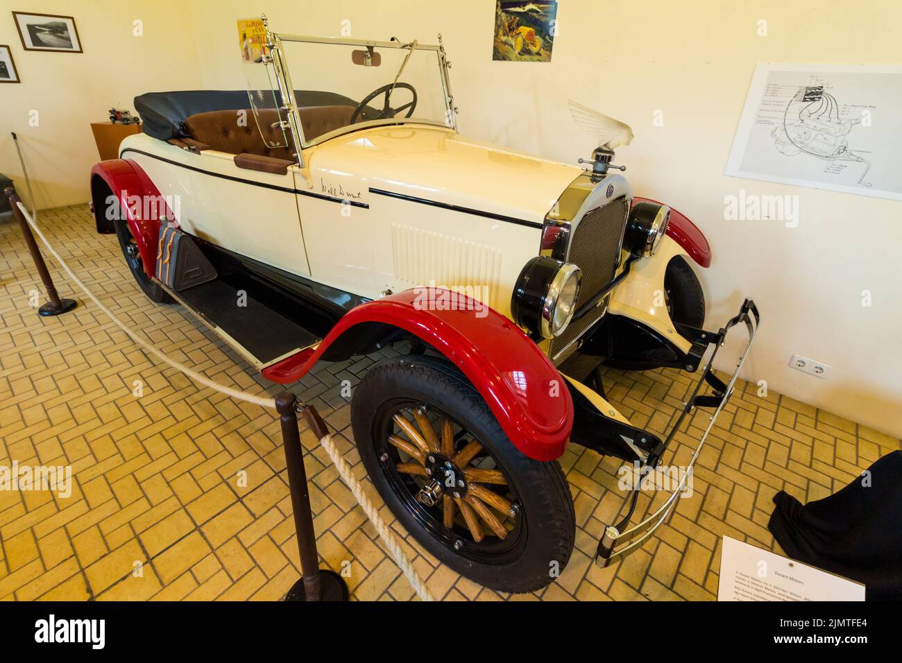 Durant Motors Oldtimer 1920s, Helikon Palace Museum (Festetics Palace), Keszthely, Ungarn Stockfoto