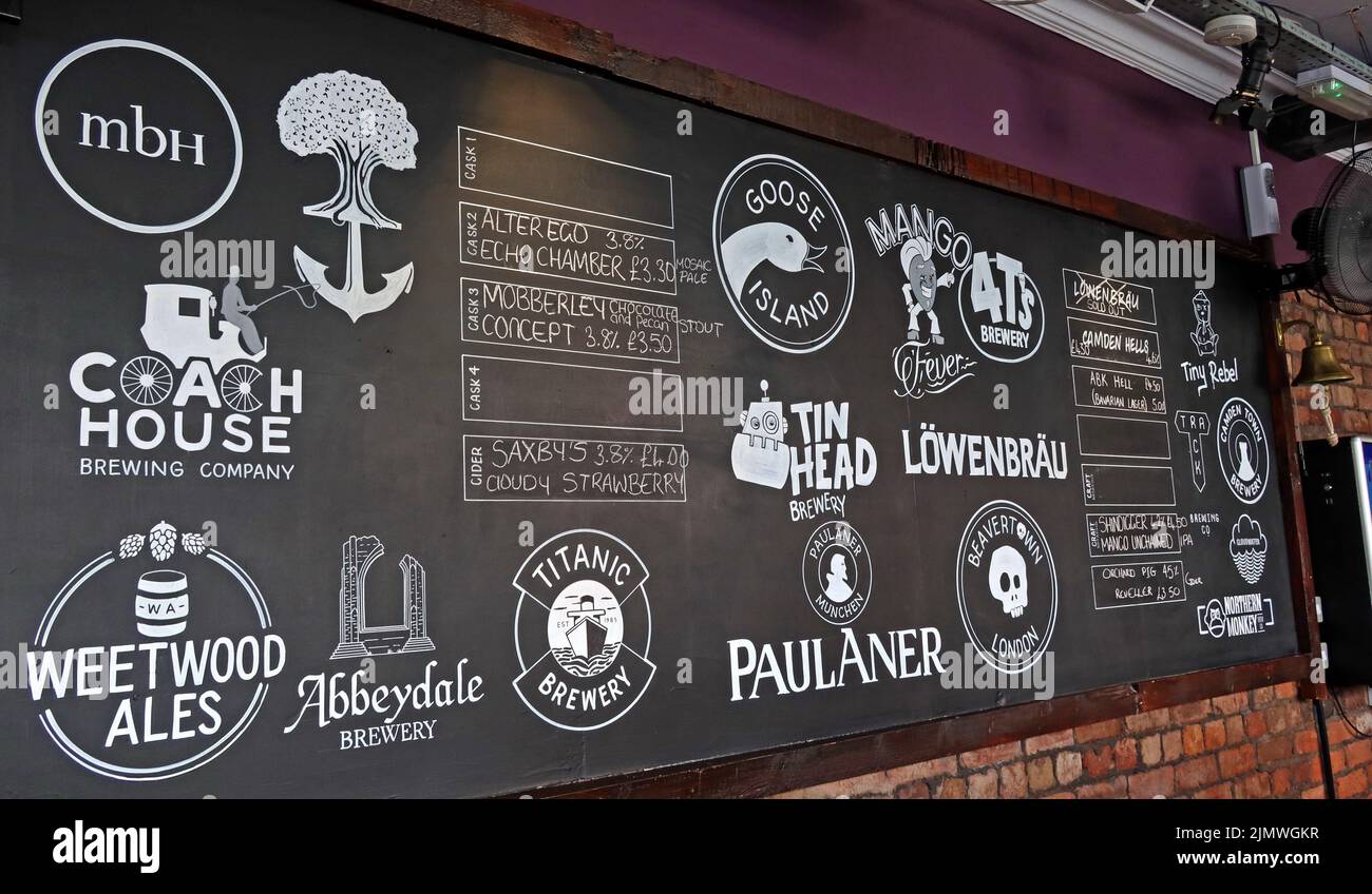 Lokale Craft Brewery Ales, Nine Gallon Pub / Bar, Warrington, Ceshire, England, Großbritannien Stockfoto