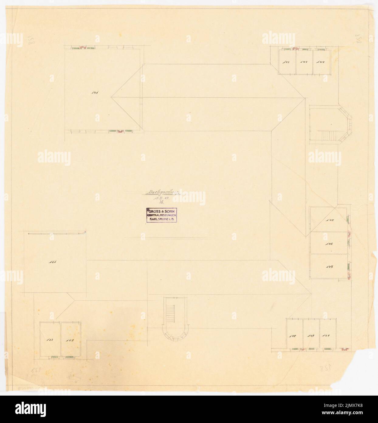 Klomp Johannes Franziskus (1865-1946), Benedictine Abbey St. Mauritius, Clerf (Cllervaux), Luxemburg (19. Juni 1909): Grundriß des Dachgeschosses (unter Verwendung der Heizkörper) (1: 100). Bleistift, farbiger Bleistift auf Transparent, 62,9 x 60,2 cm (inklusive Scankanten) Klomp Johannes Franziskus (1865-1946): Benedektinerabtei St. Mauritius, Clerf (Clervaux) Stockfoto