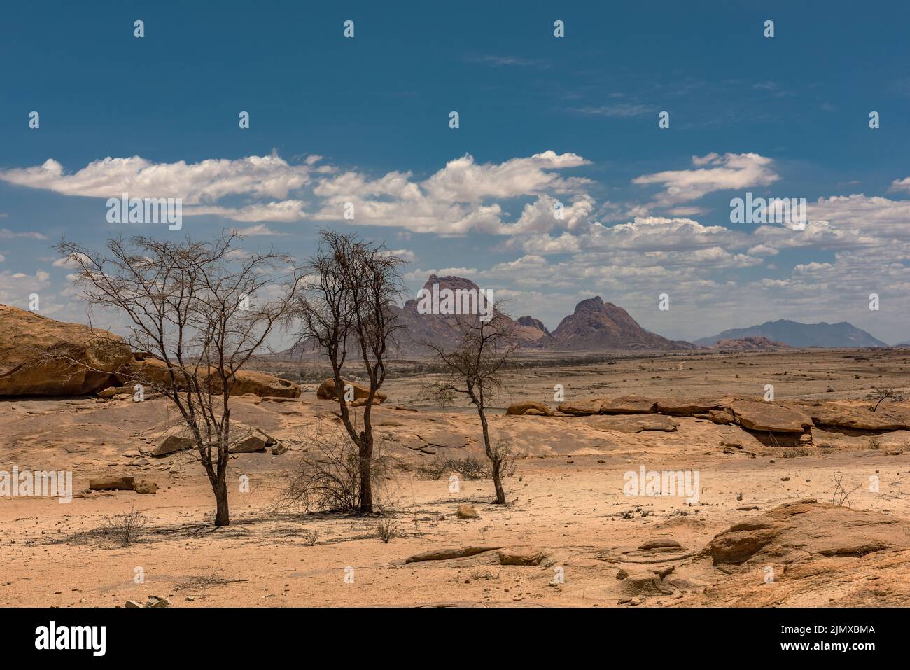 Landschaft an der Spitzkoppe-Felsformation, Namibia Stockfoto