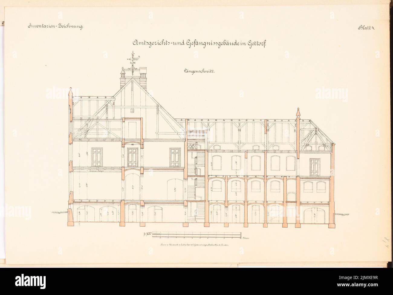 Unbekannter Architekt, Amtsgericht in Gettorf (ca. 1889): Langstrecken-Schnitt 1: 100. Lithographie auf Papier, 33,7 x 49,5 cm (einschließlich Scankanten) N.N. : Amtsgericht, Gettorf Stockfoto