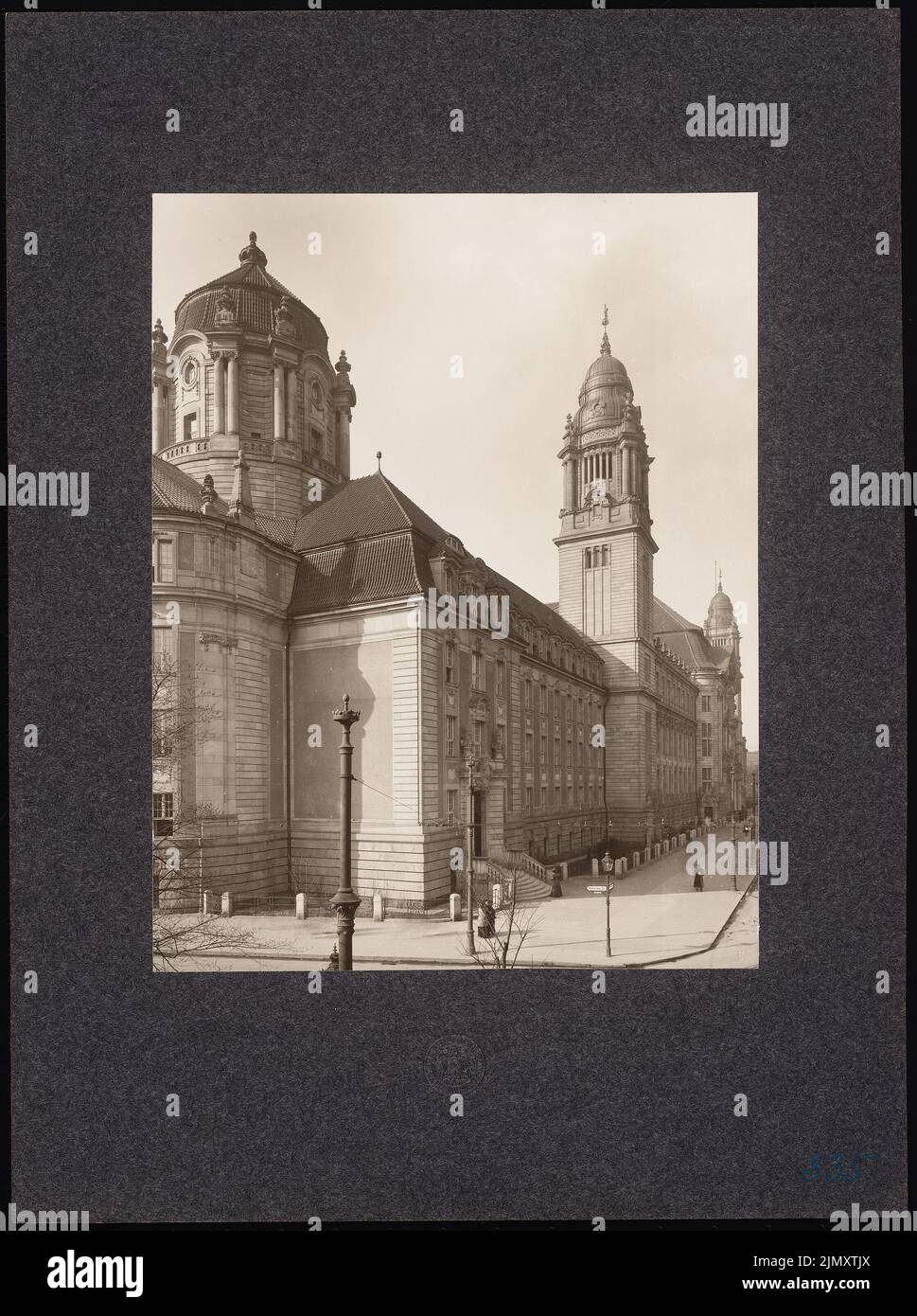 Mönnich Rudolf (1854-1922), Strafgericht und Untersuchungsgefängnis, Berlin-Moabit. Erweiterung (1907): Blickecke Turmstraße und Rathenower Straße. Foto auf Papier, 54,9 x 40,9 cm (einschließlich Scankanten) Stockfoto