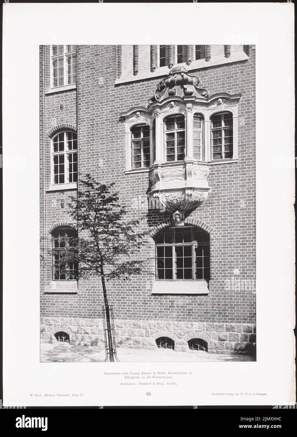 Matzdorff & Högg, Gymnasium zu Grauen Kloster, Berlin. (Aus: Moderne Neubauten, 4. Jahre, Hrsg. W. Kick) (1894-1894): Blick von der Straßenseite. Leichter Druck auf Papier, 44,7 x 32,6 cm (einschließlich Scankanten) Stockfoto