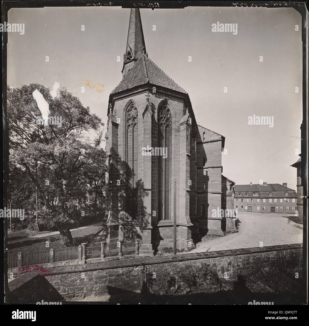 Unbekannter Architekt, St. Martini in Heiligenstadt (ohne Datum): Ostansicht. Foto, 39,8 x 40,4 cm (einschließlich Scankanten) Stockfoto
