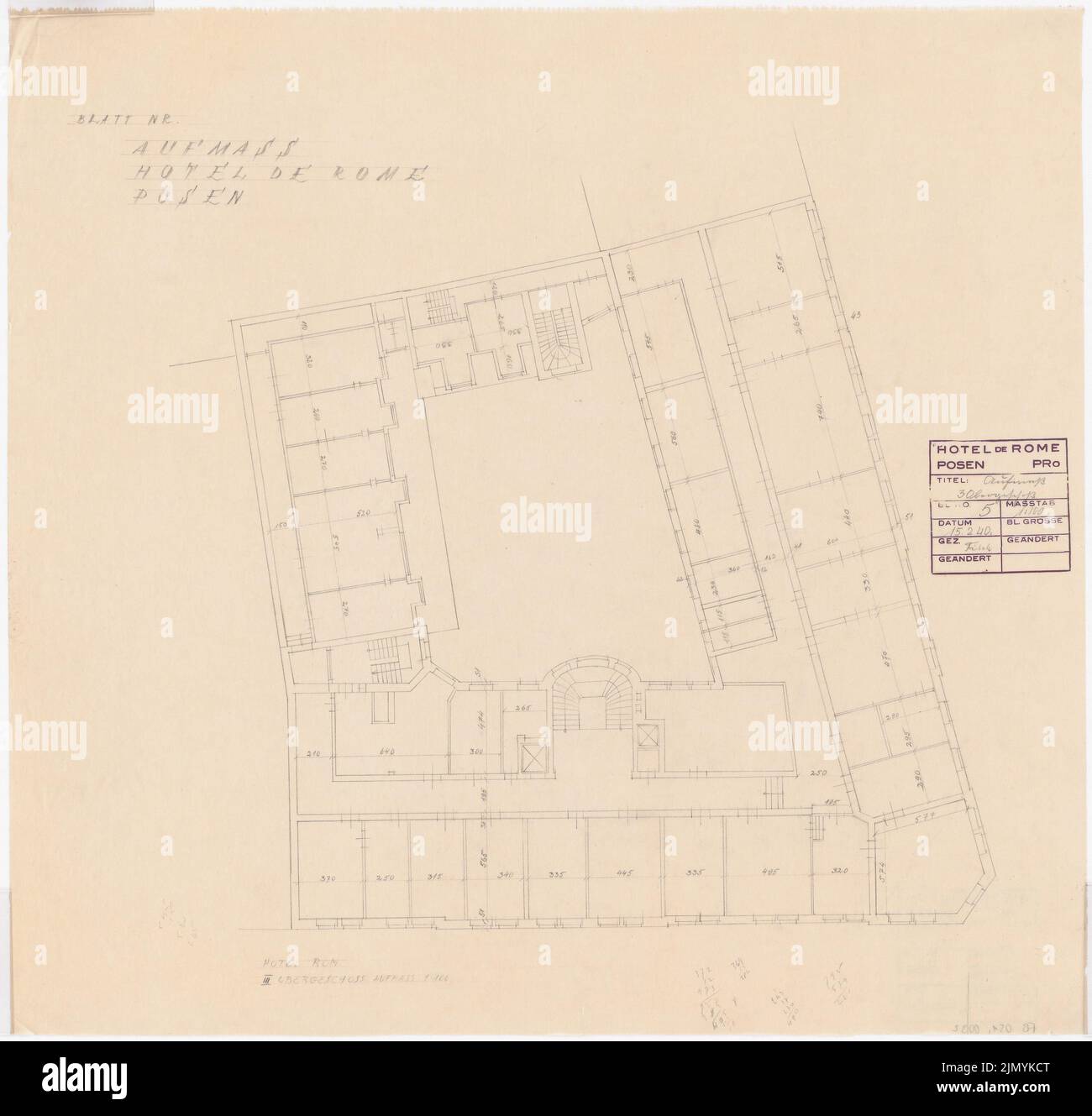 Böhmer Franz (1907-1943), Park Hotel in Poznan (15. Februar 1940): Grundriß 3. Stock 1: 100. Bleistift auf Transparent, 59,6 x 62,5 cm (einschließlich Scankanten) Stockfoto Böhmer Franz (1907-1943), Park Hotel in Poznan (15. Februar 1940): Grundriß 3. Stock 1: 100. Bleistift auf Transparent, 59,6 x 62,5 cm (einschließlich Scankanten) Stockfoto