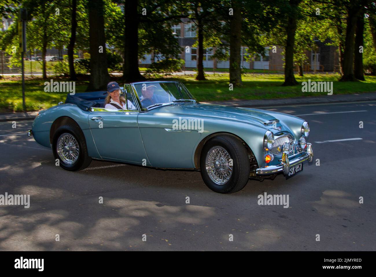 1966, 60s, 60er Jahre, blaues Austin Healey Cabrio; auf der Lytham Hall Classic Car & Motorcycle Show Classic Vintage Collectible Transport Festival Vehicles 13.. Stockfoto