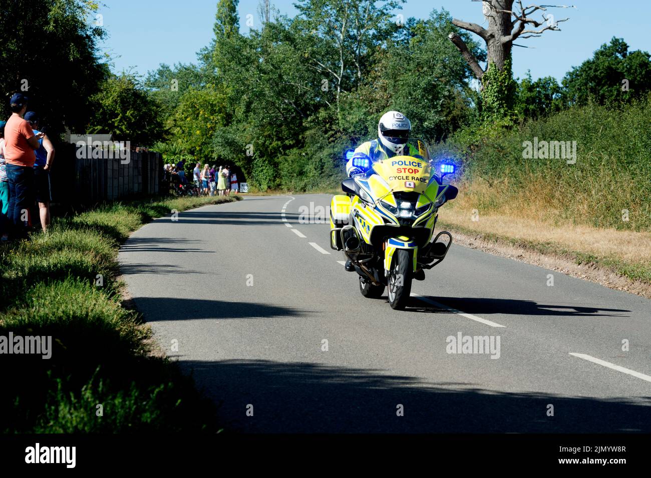 Polizei BMW Motorrad für die Commonwealth Games Radrennen 2022, Hampton Magna, Warwickshire, Großbritannien Stockfoto