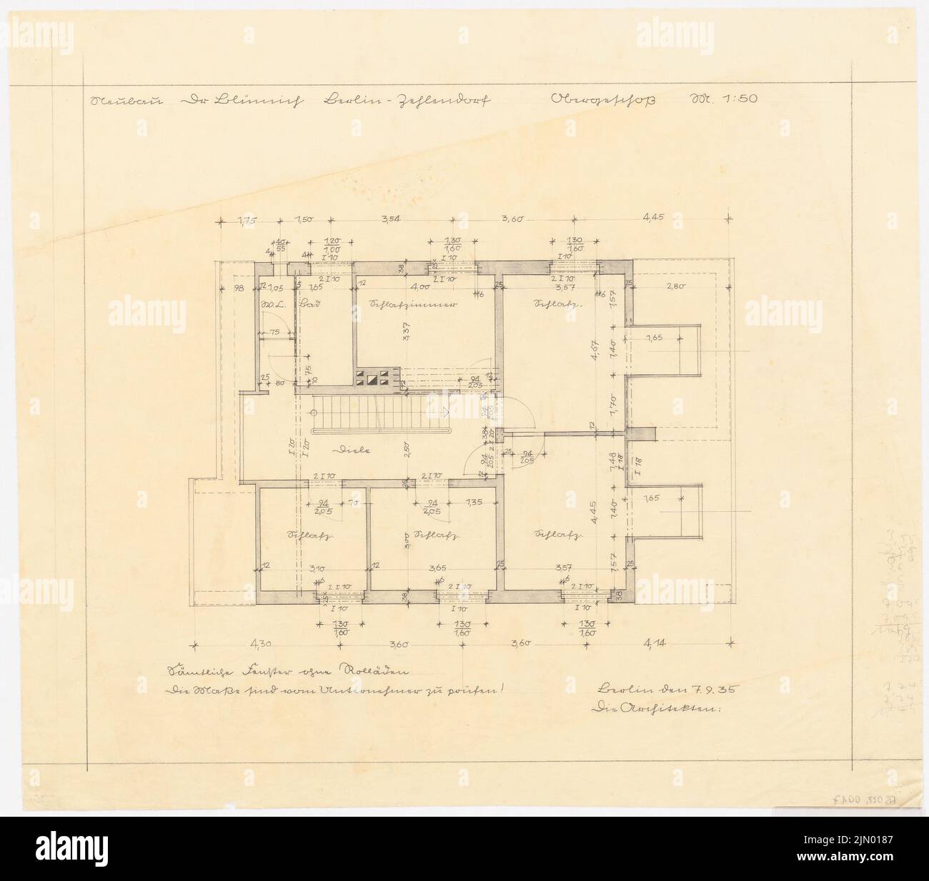 Böhmer Franz (1907-1943), Wohnhaus Ministerialrat Dr. Walter Blümich in Berlin-Zehlendorf (07.09.1935): Grundriß Obergeschoss 1:50. Bleistift auf Transparent, 47,5 x 54 cm (einschließlich Scankanten) Stockfoto