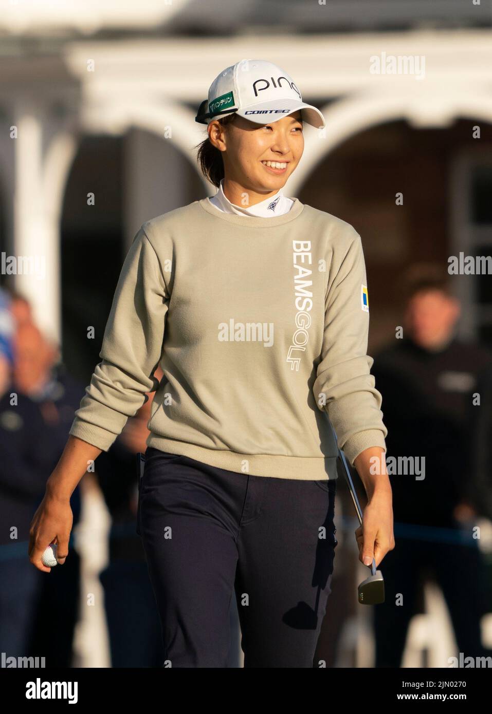 Gullane, Schottland, Großbritannien. 7.. August 2022. Finalrunde der AIG Women’s Open Golf Championship in Muirfield in Gullane, East Lothian. Bild; Hinako Shibuno lächelt, als sie auf 18. Green geht. Iain Masterton/Alamy Live News Stockfoto