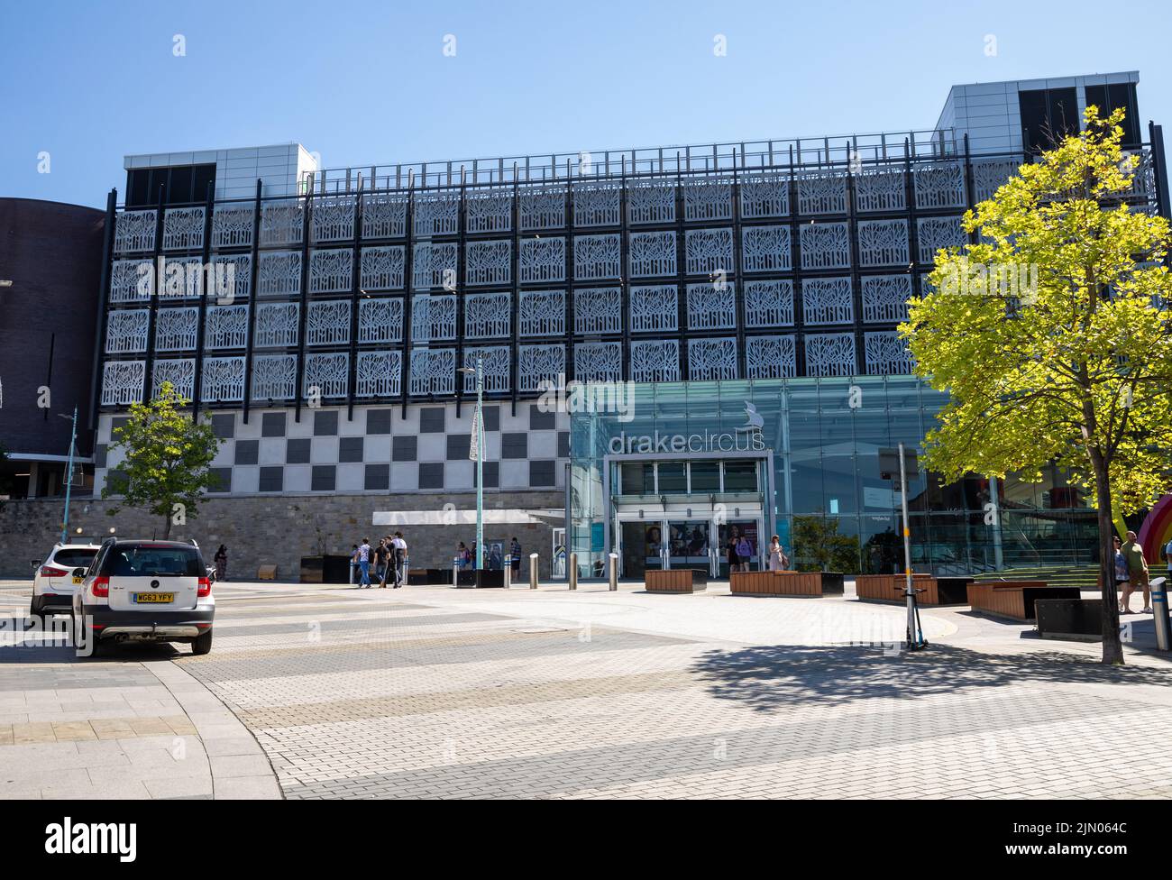 Einkaufszentrum Drake Circus in Plymouth an einem heißen, sonnigen Tag Stockfoto